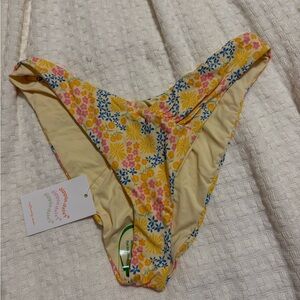 NWT Dippin Daisys Floral Yellow High-Cut Bikini Bottom